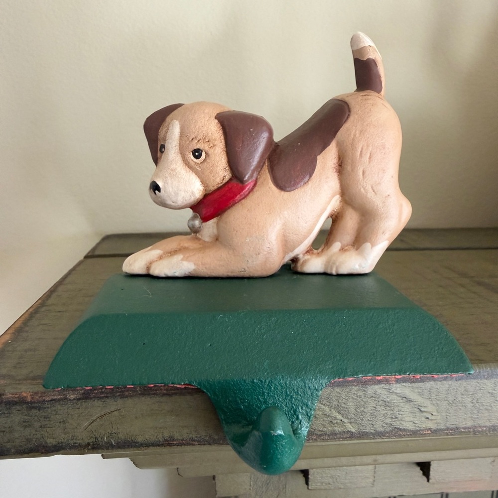 Vintage, Cast Iron Dog, Christmas Stocking Holder. G2WC